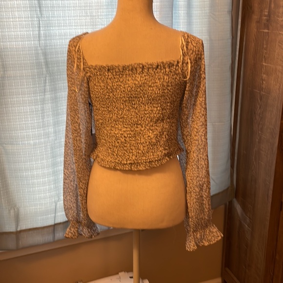 Unused womens grey and white blouse shirt new with tags - Picture 2 of 2